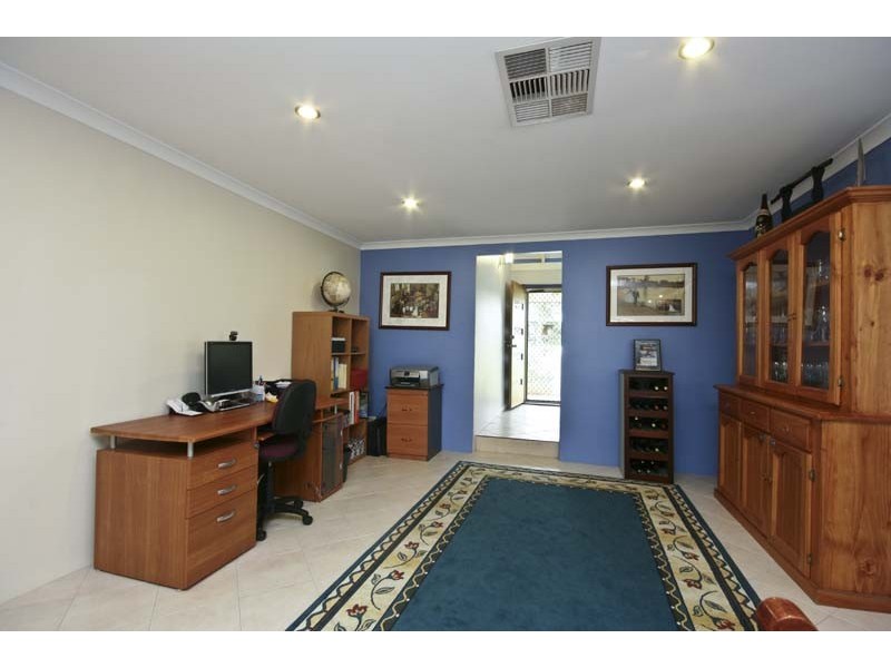 12 Catalpa Crescent, South Lake WA 6164