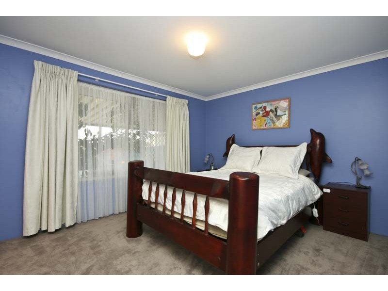 12 Catalpa Crescent, South Lake WA 6164
