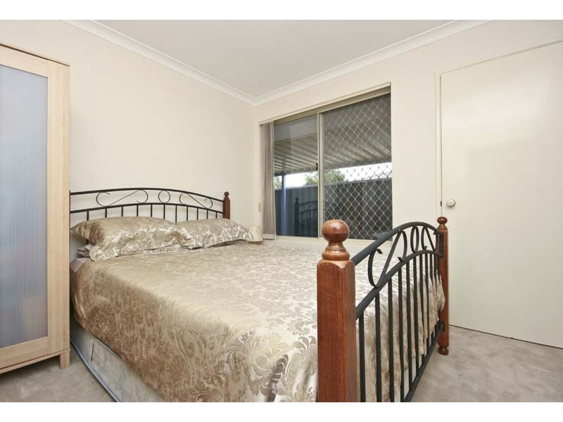 12 Catalpa Crescent, South Lake WA 6164