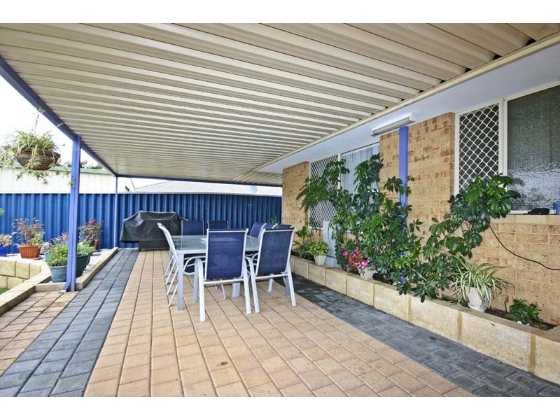 12 Catalpa Crescent, South Lake WA 6164