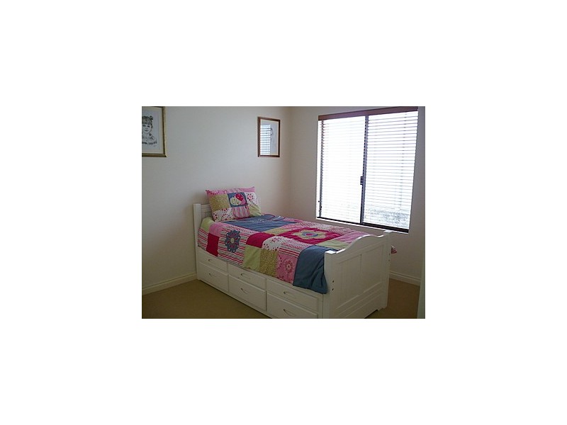 15 Sciano Avenue, Success WA 6164