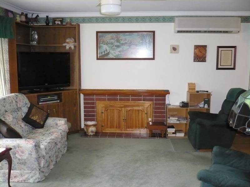 33 Brookes Way, Calista WA 6167