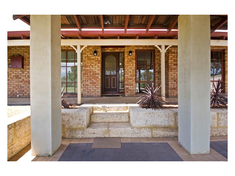 10 Gum Court, Yangebup WA 6164
