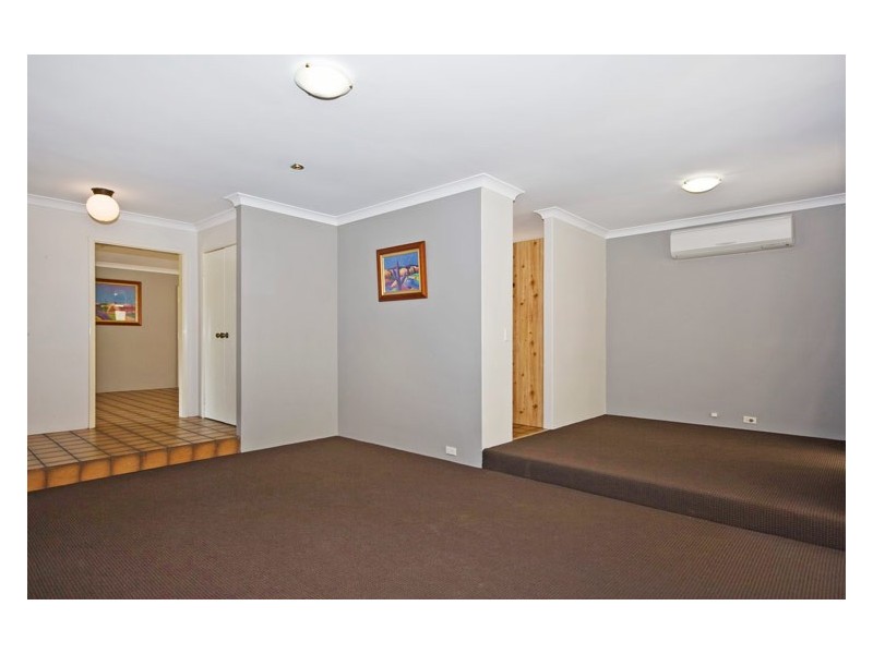 10 Gum Court, Yangebup WA 6164
