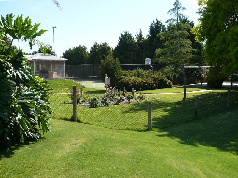 110 Foxton Drive, Oakford WA 6121