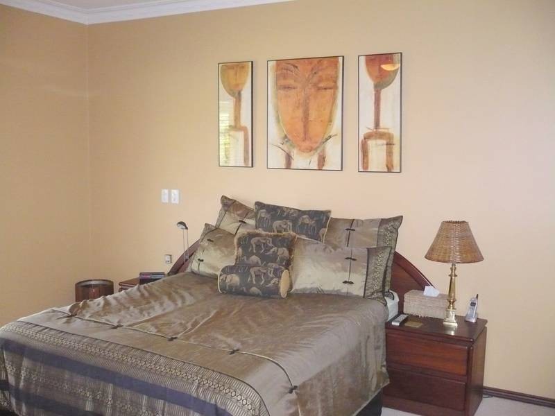 110 Foxton Drive, Oakford WA 6121