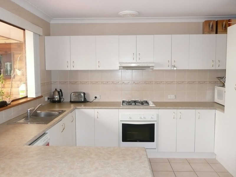 11 Eacham Court, South Lake WA 6164