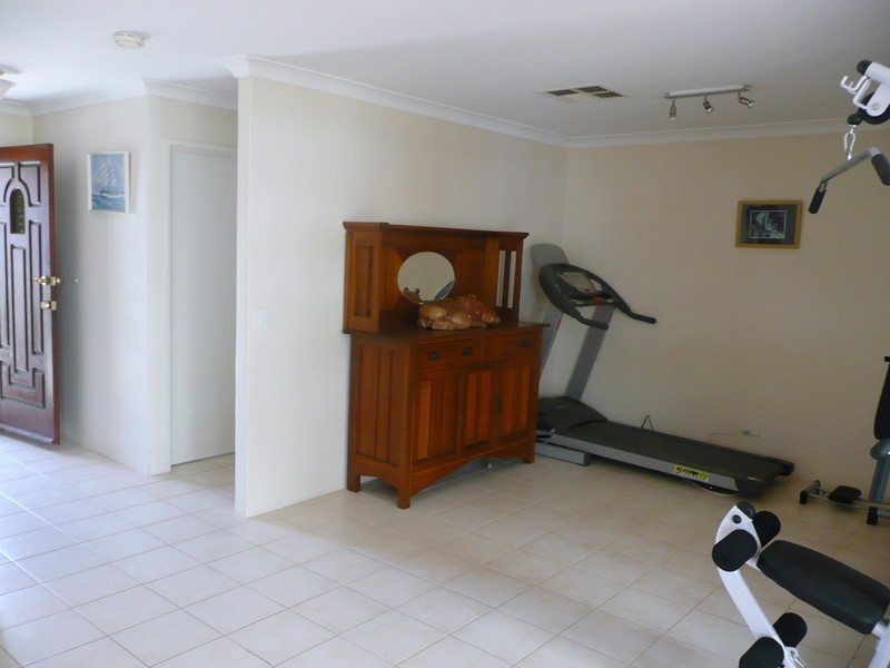 11 Eacham Court, South Lake WA 6164