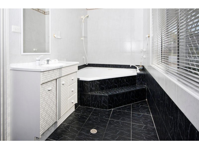 24 Nolan Way, Bateman WA 6150