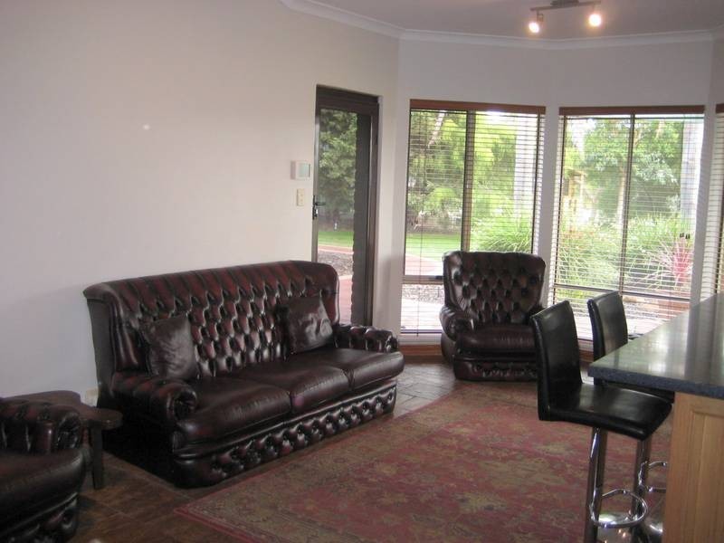 47 Leslie Road, Wandi WA 6167