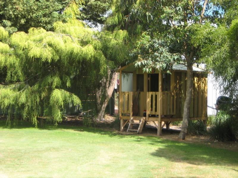 47 Leslie Road, Wandi WA 6167