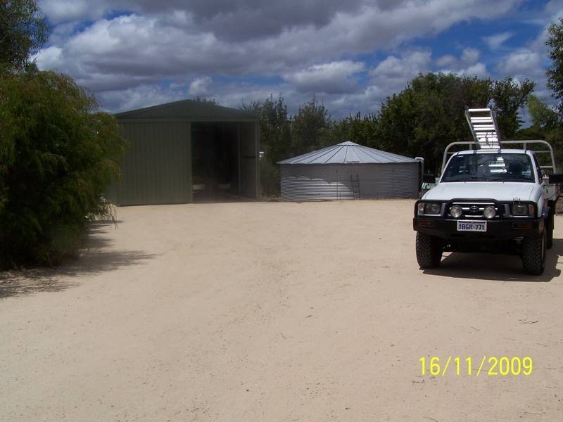 47 Leslie Road, Wandi WA 6167