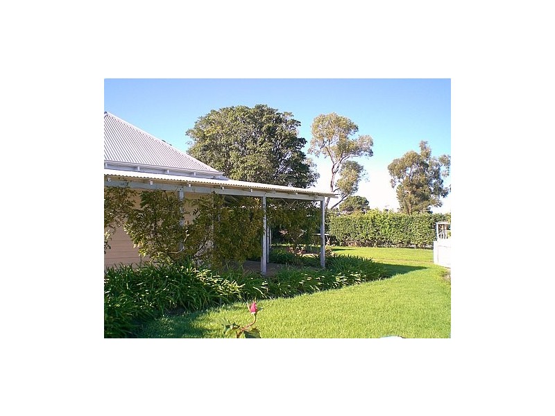 848 North Lake Road, Cockburn Central WA 6164