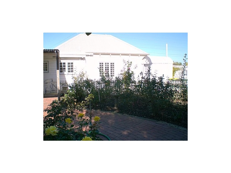 848 North Lake Road, Cockburn Central WA 6164