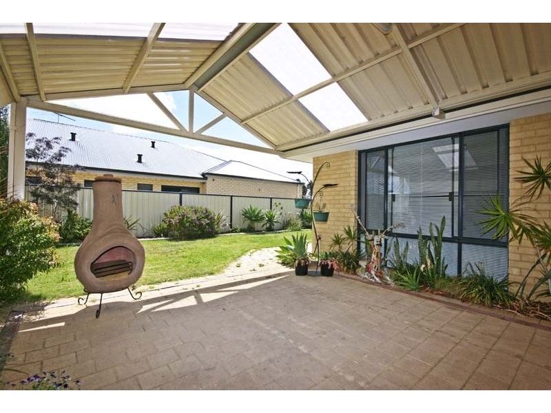 29 Thomas Street, South Lake WA 6164