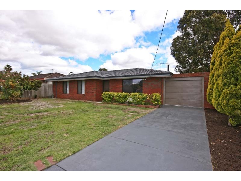 57 South Lake Drive, South Lake WA 6164