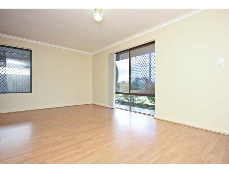 57 South Lake Drive, South Lake WA 6164