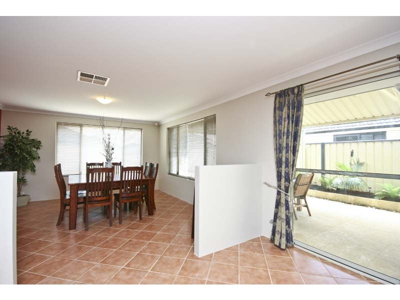 14 Georgia Way, Success WA 6164