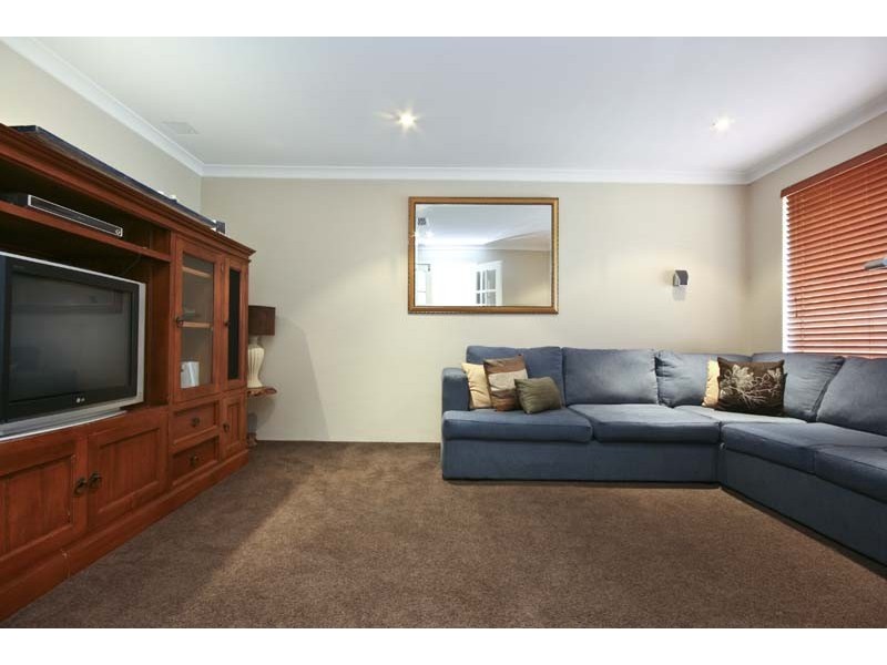 14 Georgia Way, Success WA 6164