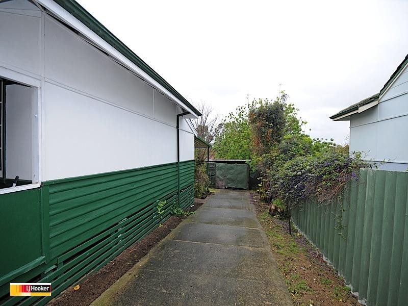 44 Crabtree Ave, Medina WA 6167