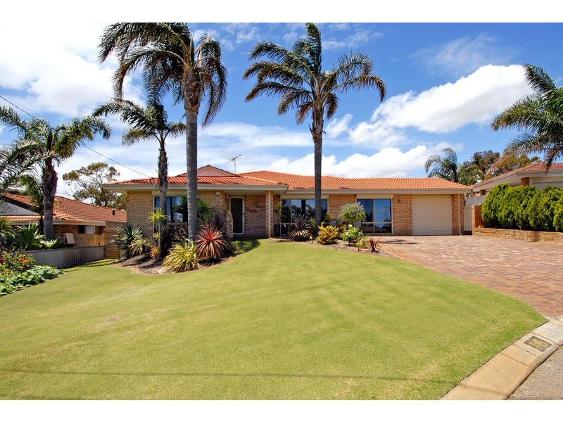 16 Carnation Place, Yangebup WA 6164