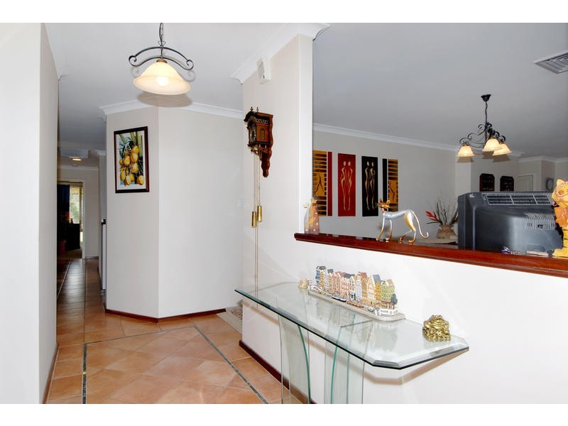 16 Carnation Place, Yangebup WA 6164