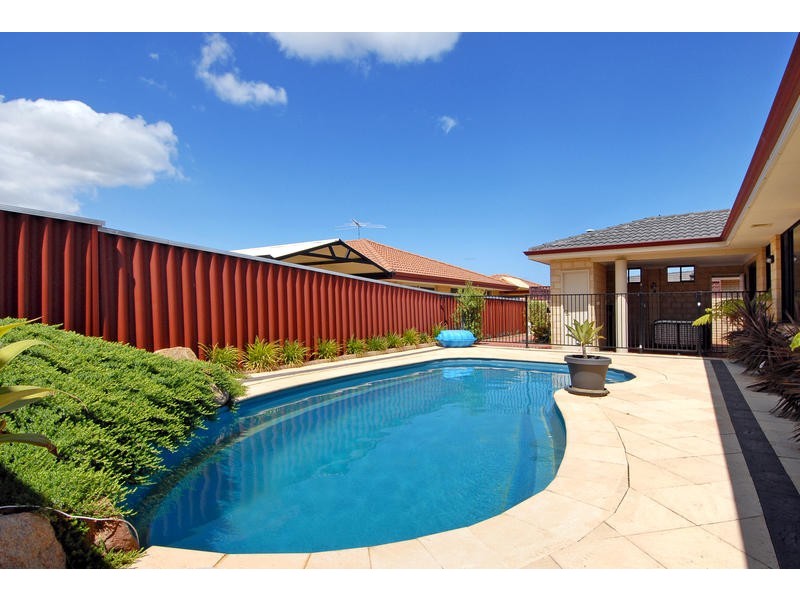 8 Wauhop Circle, Beeliar WA 6164