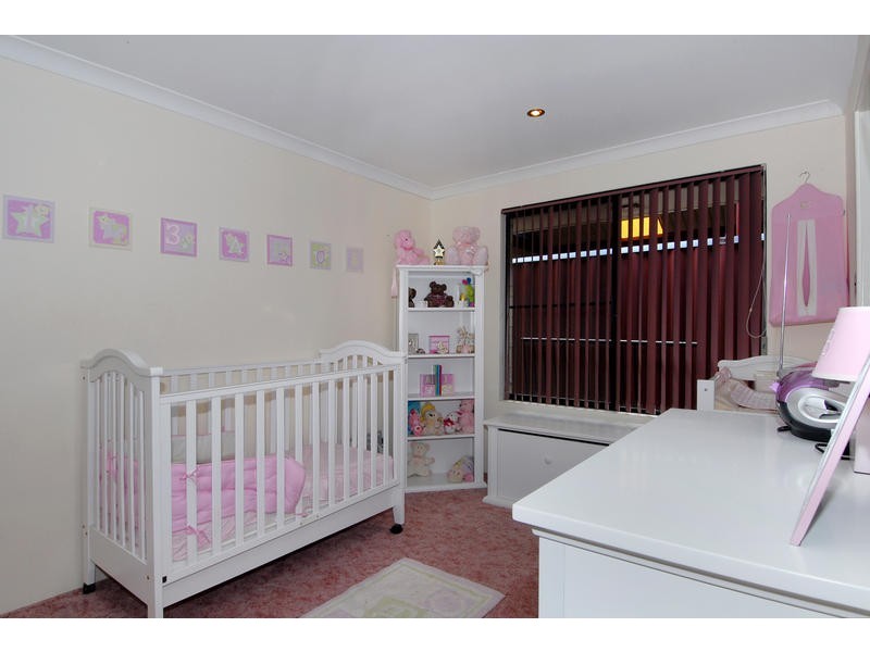8 Wauhop Circle, Beeliar WA 6164