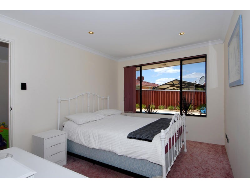 8 Wauhop Circle, Beeliar WA 6164