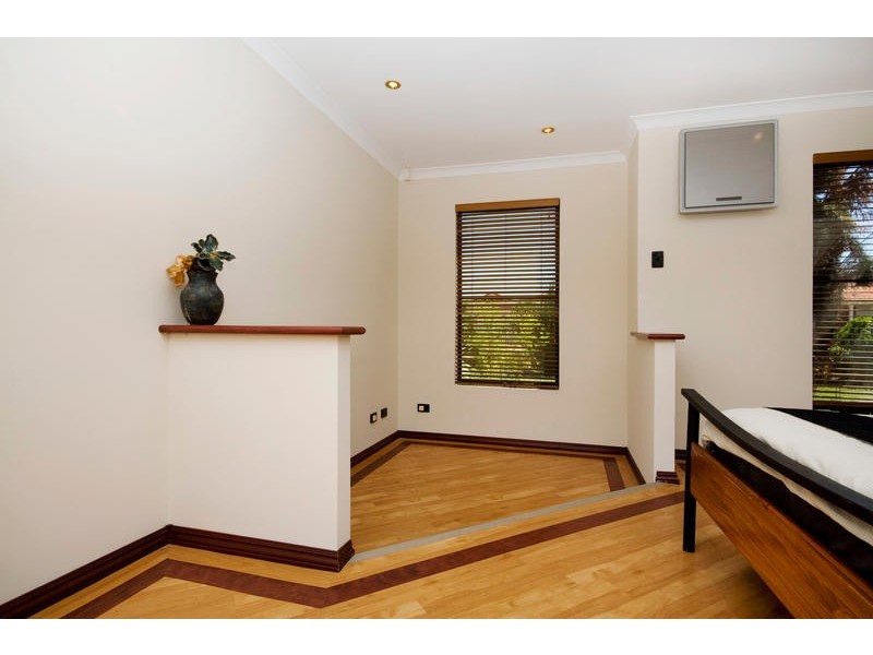8 Wauhop Circle, Beeliar WA 6164