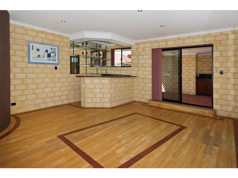8 Wauhop Circle, Beeliar WA 6164