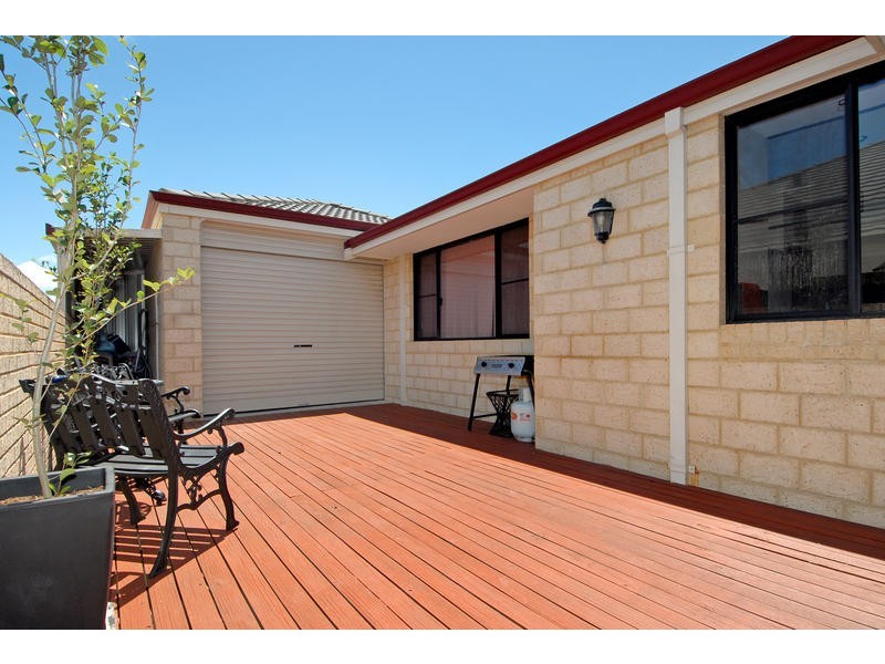 8 Wauhop Circle, Beeliar WA 6164