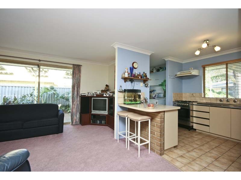 1 Moondarra Circle, South Lake WA 6164