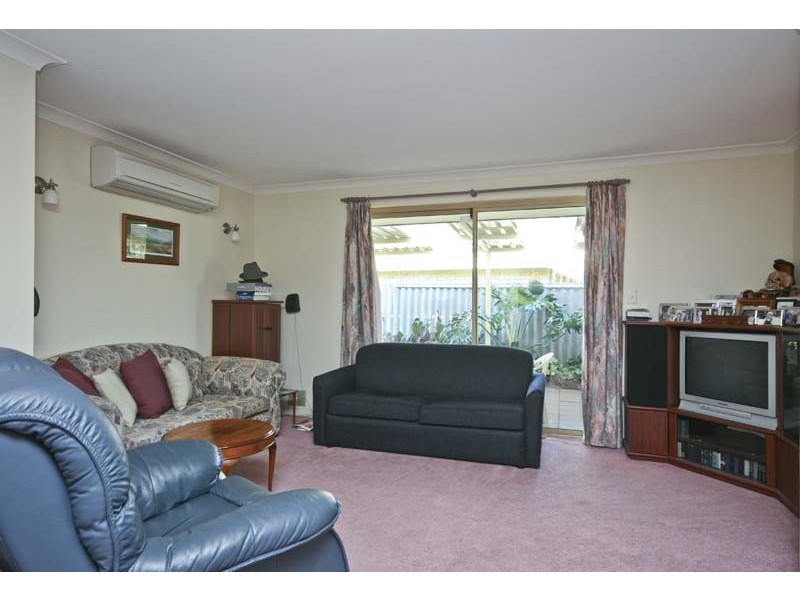 1 Moondarra Circle, South Lake WA 6164