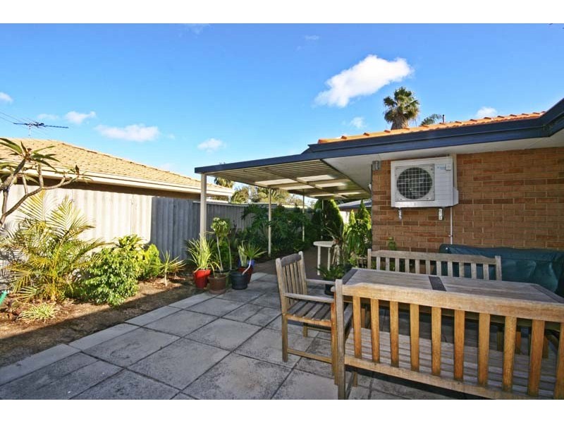 1 Moondarra Circle, South Lake WA 6164