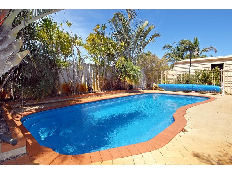 6 Pelican Ramble, Yangebup WA 6164