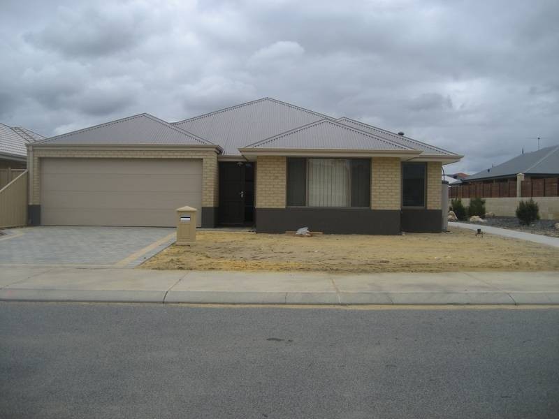 18 Bluebush Avenue, Beeliar WA 6164