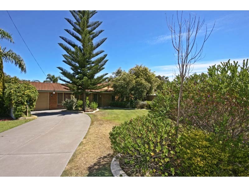 6 Tandou Close, South Lake WA 6164