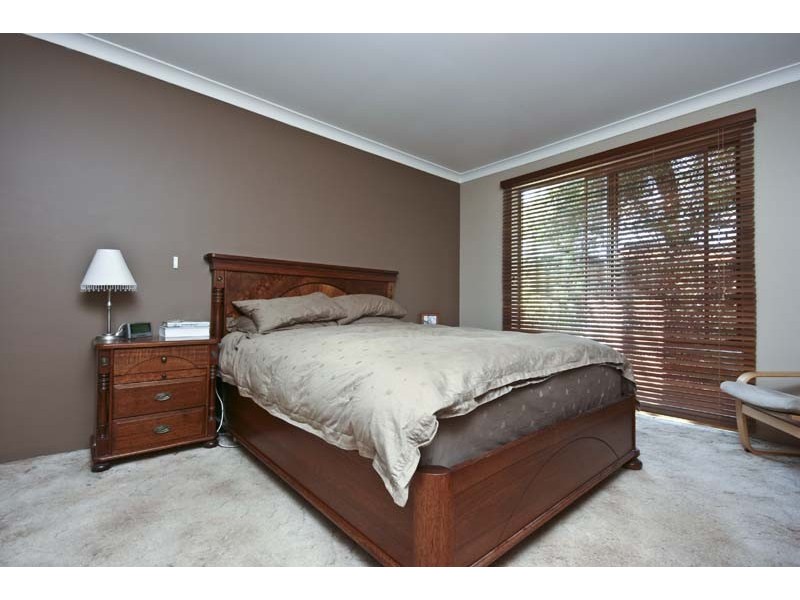 6 Tandou Close, South Lake WA 6164