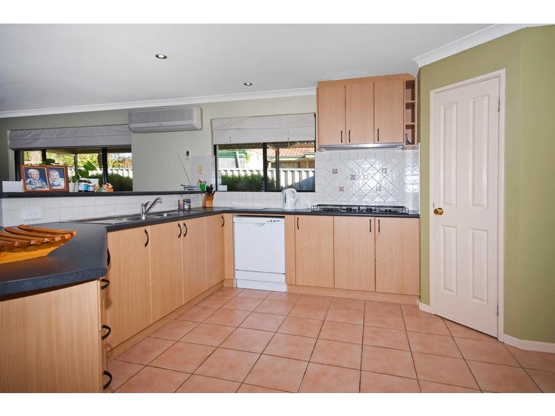 64 Congdon Avenue, Beeliar WA 6164