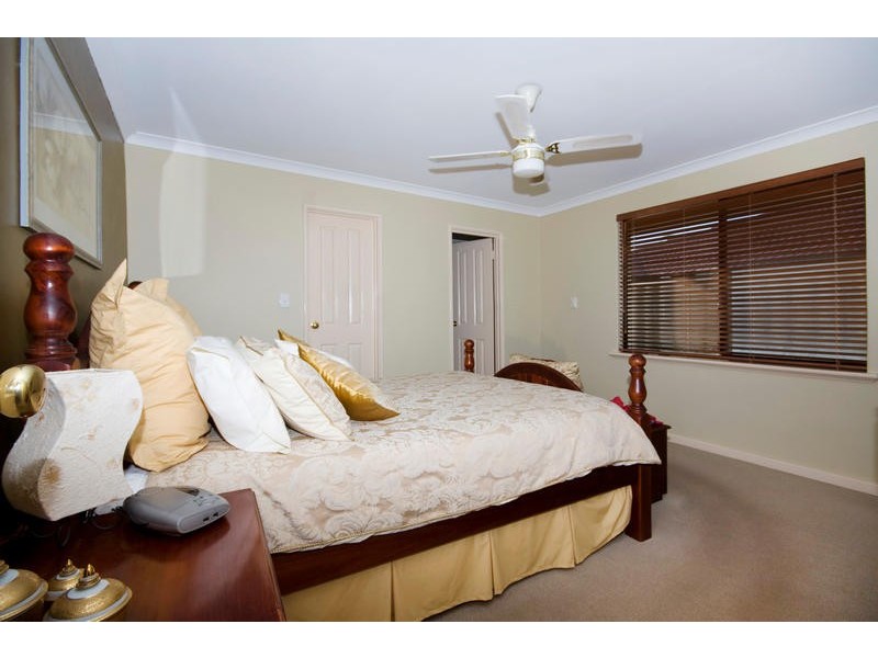 64 Congdon Avenue, Beeliar WA 6164