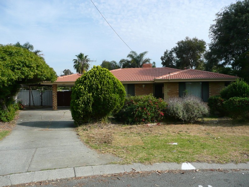 14 Lake Edge Lane, South Lake WA 6164
