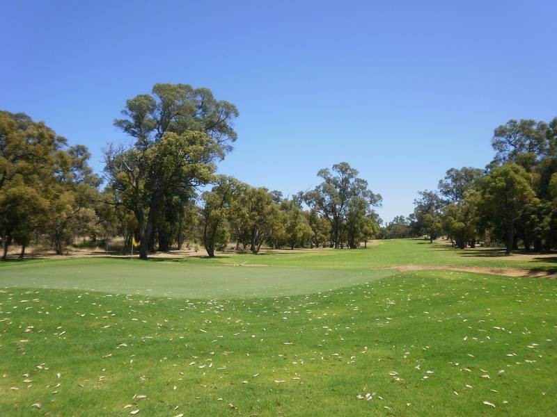 11 Blay Road, Calista WA 6167