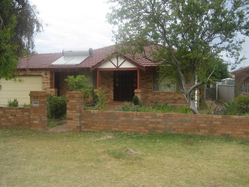 306B Entrance Road, Spearwood WA 6163