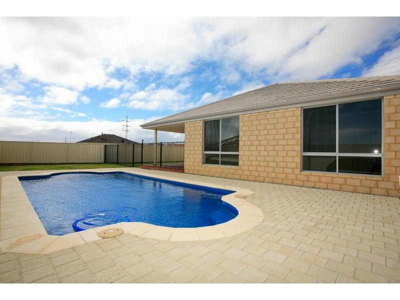 60 Birchley Road, Beeliar WA 6164
