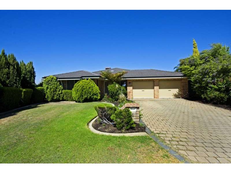 4 Itea Place, South Lake WA 6164