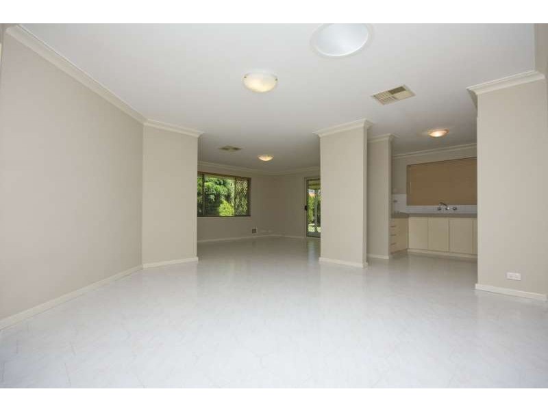 4 Itea Place, South Lake WA 6164