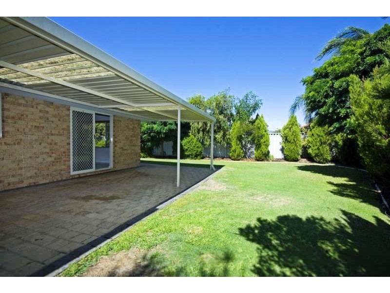 4 Itea Place, South Lake WA 6164