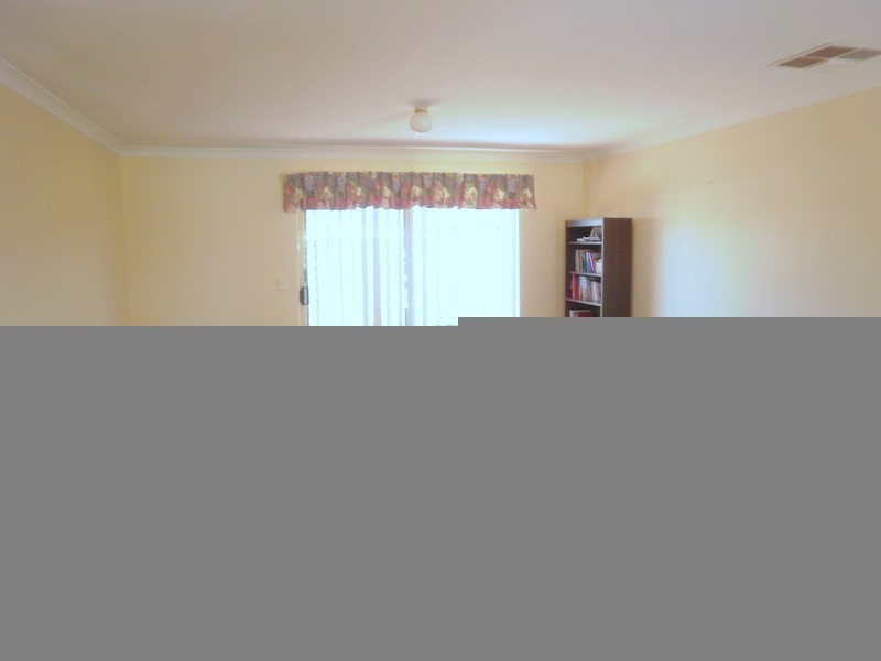 10 Jenniphur Court, Atwell WA 6164