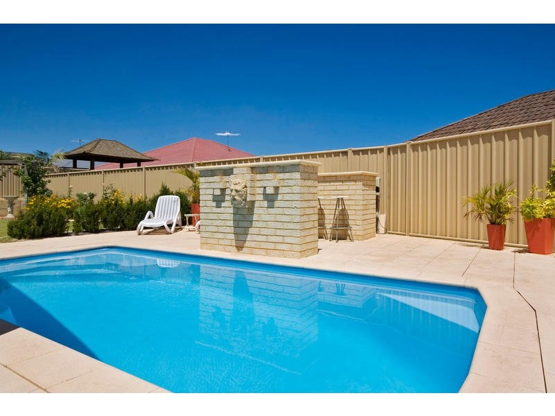 6 Bettong Way, Beeliar WA 6164